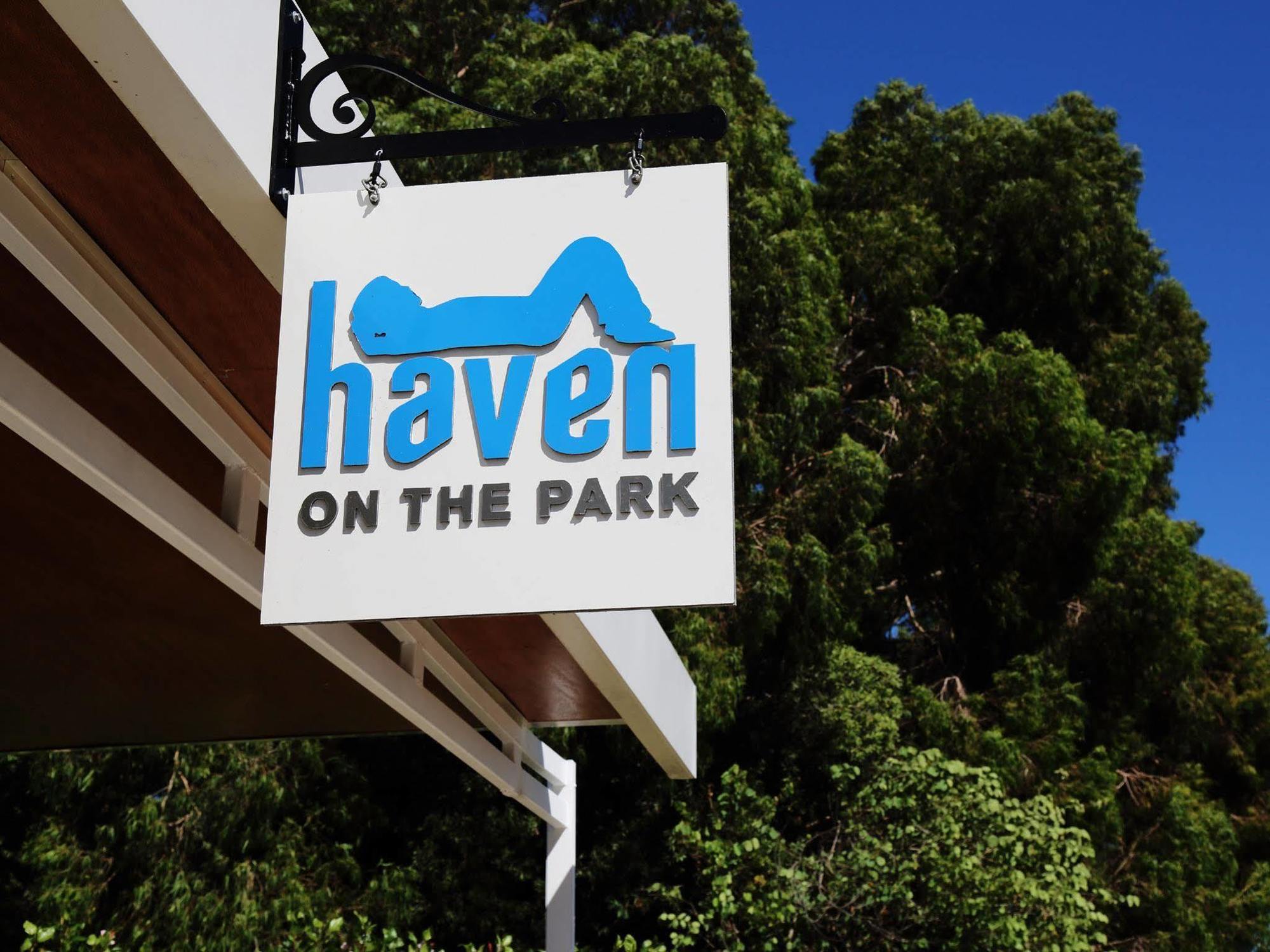 Haven On The Park Hotel Perth Exterior photo
